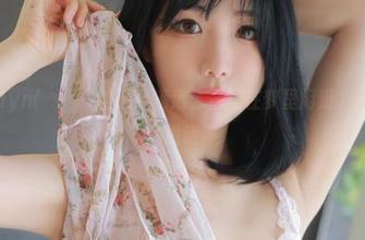 Addielyn(에디린)的天台精选：像是在梦里闲逛，云彩也在说话