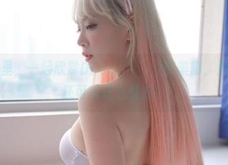 在图册里，一起欣赏Dami(퀸다미)的美脚，没想到脚还可以这么性感！