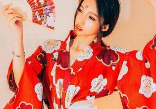GIRLT果团网 - “莫雅琪”的私房毛衣，谁说冬天不能穿得温柔又时髦？看完我都想冲去刷卡了。