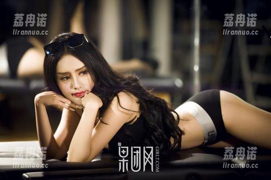 GIRLT果团网 - 灰丝与免费——酸酱兔的作品竟能如此灵动！