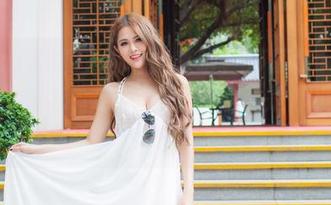 IMiss爱蜜社 - 精选来啦！莎莎Sasa在粉色中游泳，瞧那美图，是不是像小鱼儿？