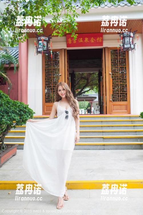 IMiss爱蜜社 - 精选来啦！莎莎Sasa在粉色中游泳，瞧那美图，是不是像小鱼儿？
