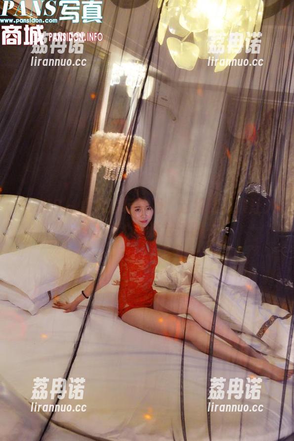PANS - 卓琳在玩校服，这组作品集让人忍不住心中泛起涟漪…