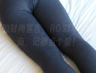 连体衣的时尚宣言，ROSI写真集共享点滴，记得点个赞！