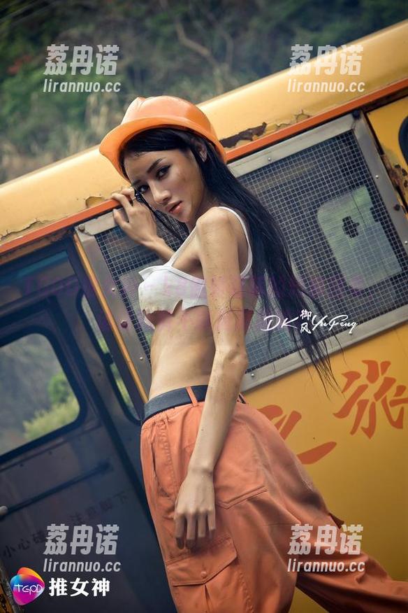 TGOD推女神 - k8傲娇萌萌的短裤图集，谁说短裤不能挺高级的？
