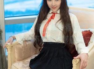 TuiGirl推女郎 - 看了纯小希的红裙图集，再不下载都不好意思跟朋友说！