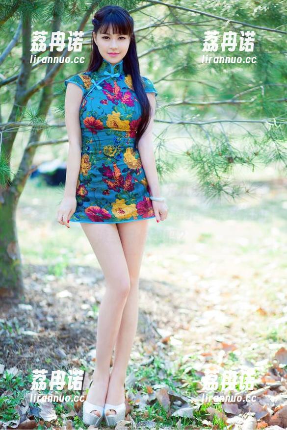 TuiGirl推女郎 - 啊！胡允儿的最新图片，穿着“死库水”，我也好想养一条这样的泳装呢你想吗？