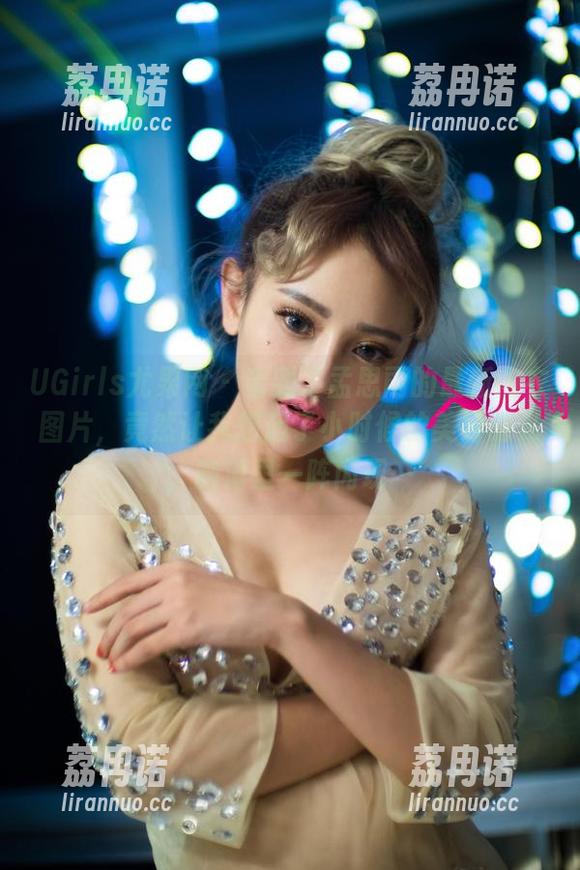 UGirls尤果网 - 看到了孟思雨的最新内衣图片，竟然让我想起了小时候的美好时光，脑海里一阵闪现…