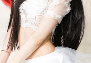 UGirls尤果网 - 评论区的风向标：李颜儿的棉袜图包竟然免费了？！