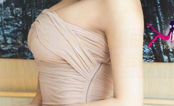 UGirls尤果网 - 高清显脸！田慕儿的女友写真集，仿佛在挑衅一下我的审美！