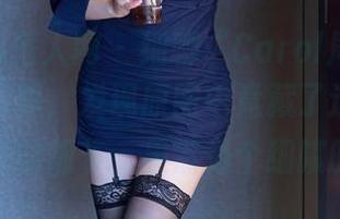 Xiuren秀人网 - 细聊“Carol周妍希海边”的写真，发现原图中竟藏了这么多我没注意的细节，果然是个细腻的人。