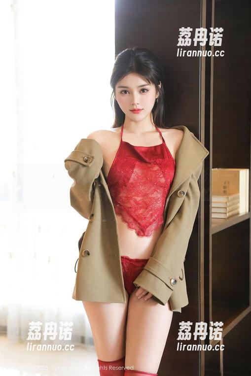 Xiuren秀人网 - 分享Elise谭晓彤的一组最新JK，完全体现了想当小女生的我！