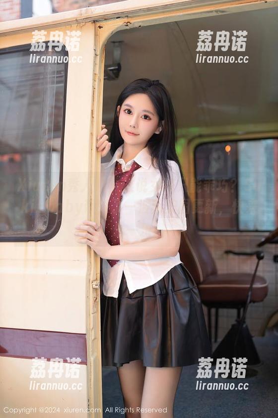Xiuren秀人网 - 谁说女孩只能乖巧？Suki_baby带来了一波新美图更新，快来乐一乐！