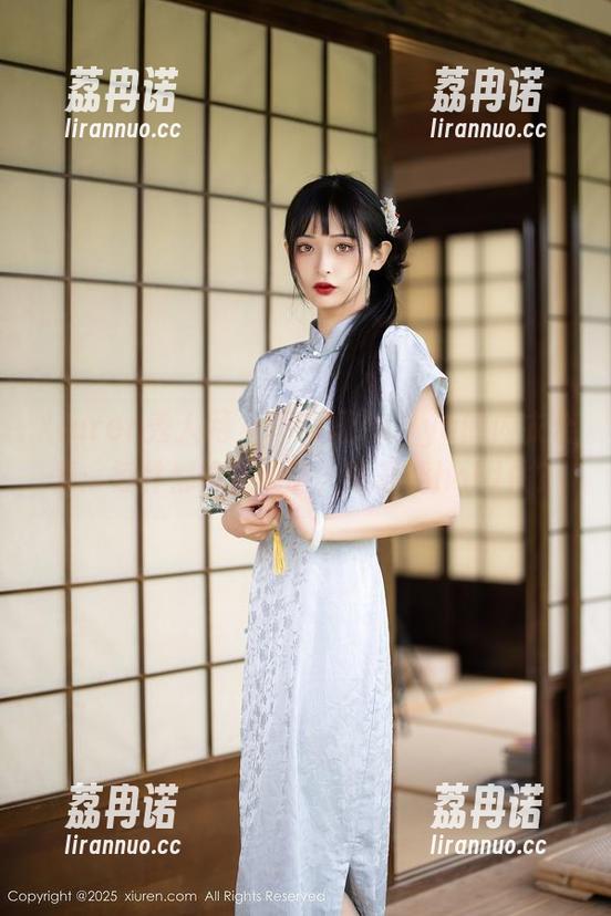 Xiuren秀人网 - 严利娅Yuliya的内衣合集：每件都像在说话，谁最能hold住？