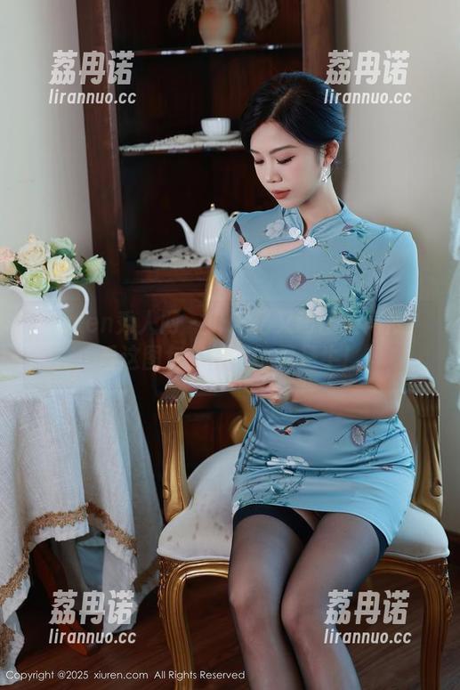 Xiuren秀人网 - 叶籽亿又萌出新高度？看这图包，奶牛不只是牛！