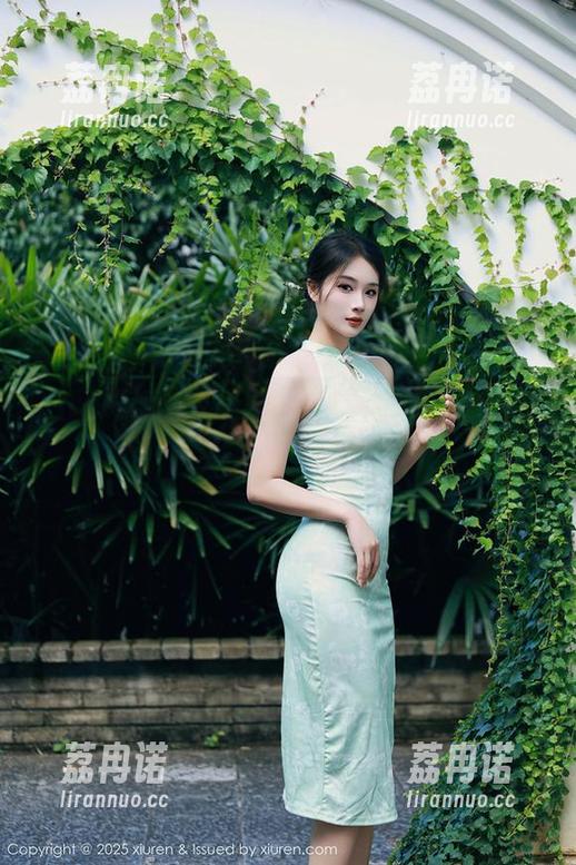 Xiuren秀人网 - 杜花花的作品双人交响乐，更新混搭中的浪漫。