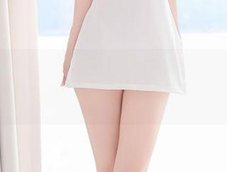 YouMi尤蜜荟 - 空姐周琰琳LIN的原图：能飞的制服女，谁说工作一定要严肃？