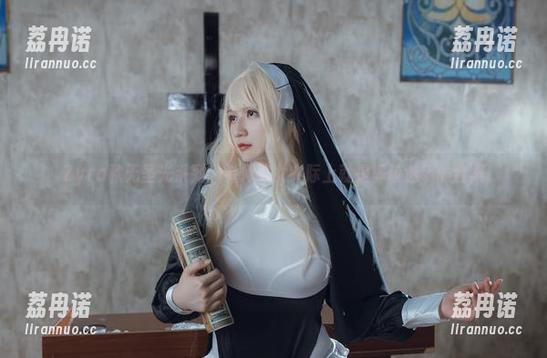 Zyra秋无圣光系列：看似修女实际上就是摔跤选手的合集