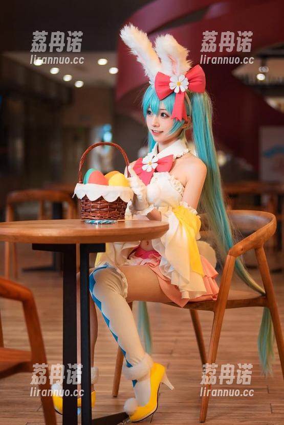 当kitaro绮太郎遇上铃兰小姐，选出那一瞬间的美吧