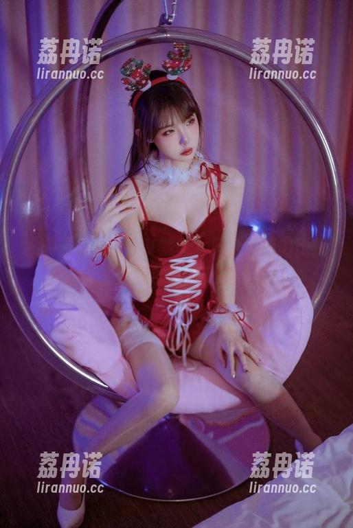 余多多Dudu分享紫皇女风，诱惑力比我冰箱里冰凉的饮料还要上头！