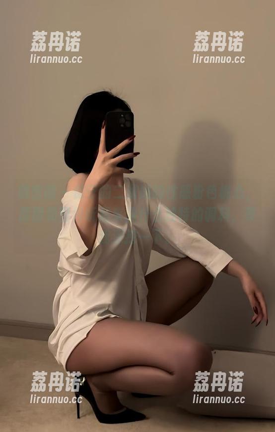 微密圈 - 保守的二舅妈的性感粉色桃心，原图和图包听起来像什么独特的调料，等我深挖一下。