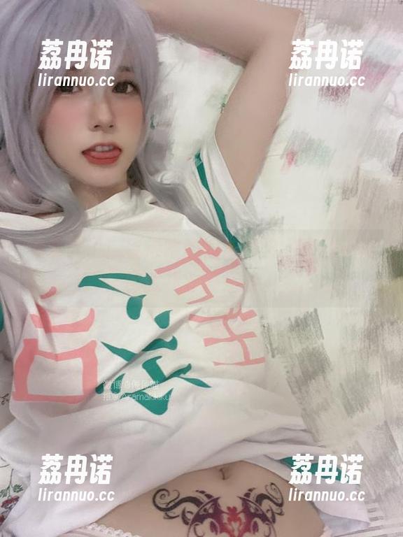 倦倦喵 羡慕死了!倦倦喵的婚纱图包,下载速度比我找对象还快。