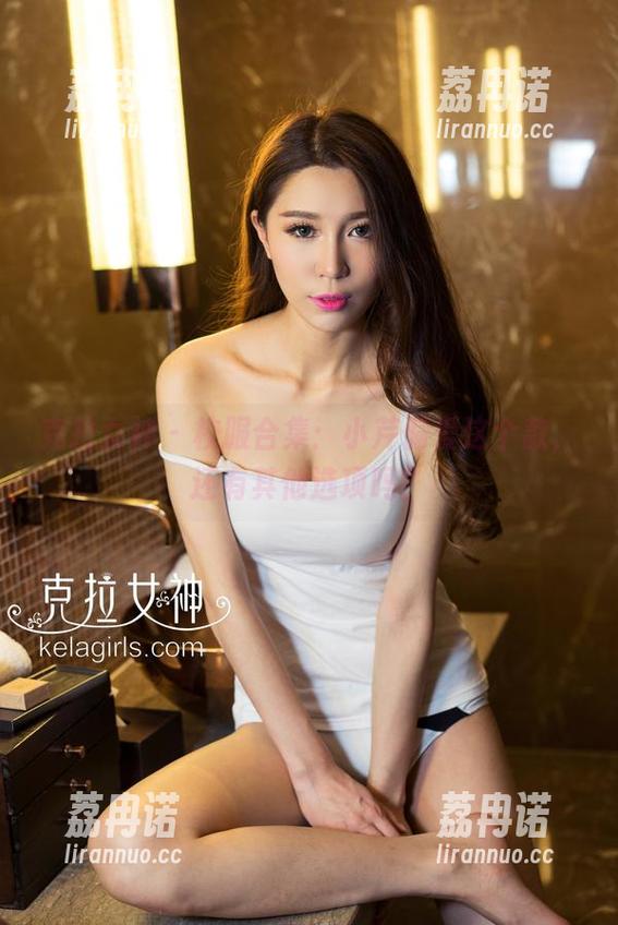 克拉女神 - 校服合集：小芹偏爱这个款，还有其他选项吗？
