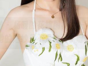 克拉女神 - 杨暖的花嫁图集——下雨了，她的婚纱是不是也湿了呀？