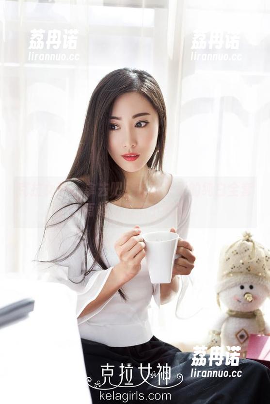 克拉女神 - 拿去吧！下载舒彤的纯白全套，有趣又有点小刺激。