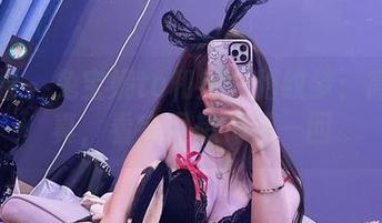 微密圈 - 兔宝妮to和她的豹纹梦：高清写真，看完只想神游一回
