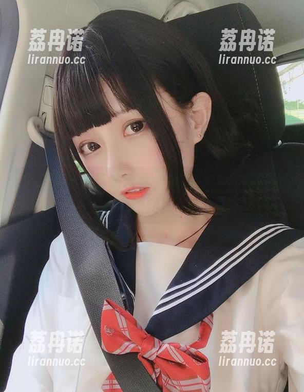 凛子酱的草莓味合集，美图送上，一口就滋润！