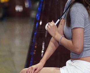 初夏女神 - 双双黑丝特辑：请看原图，腿长就该如此高傲！