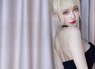 “啾小妍Deer”的“甜心”，在图库里走过，你sure不能不多看几眼。