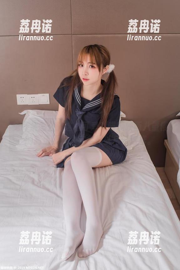兔耳朵怎么能这么可爱？喵糖映画八重樱的高清照片，完全想以后都这样。