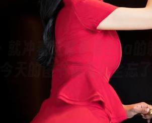 嗲囡囡 - 就冲着这套伊蓓Eva的制服作品，今天的图书馆笔记全忘了。
