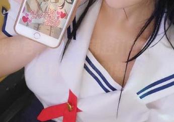 彩色或单色，在下萝莉控ii内衣私拍写真，轻松撩拨你的想象。