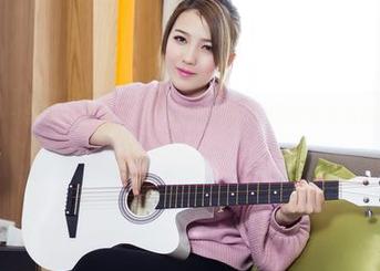 头条女神 - 李菲儿当兔女郎，原图和壁纸都能拿去装饰你的小宇宙！