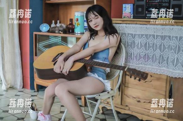奇行家狗崽 看着奇行家狗崽的黑色作品,下载下来的欲望真闹心。