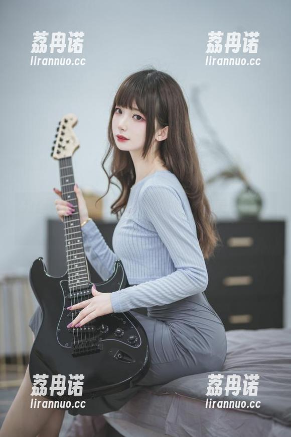 封疆疆v 封疆疆v好像有个妹妹超会拍!美图值得定睛一看