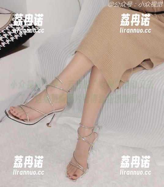 小众视觉 - 喂，芳芳的“女神”活动又来了，这组更新图片看得我直想划屏。