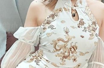 泳池边的小女巫露娜：能把我淋湿的图集还是资源来着？