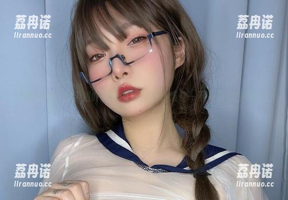 又是一组小泉学姐吖的涞觅图，在线感受一下扑面而来的美！