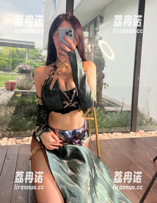 微密圈 - 小玉吃果冻的捆得好喜感合集，资源请自便！