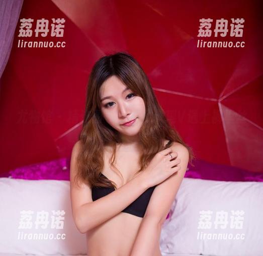 尤物馆 - 精选图包：当孙梦瑶V遇上裤里丝的柔软诱惑