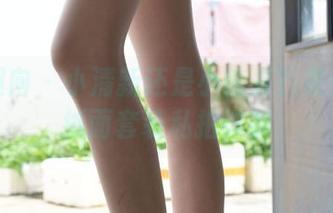 异思趣向 - 小清新还是小惊喜？美子复古绒面套装私拍详解
