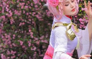 桃暖酱的婚纱写真，在线记录美好，让我们来一起集体“祝福”吧！