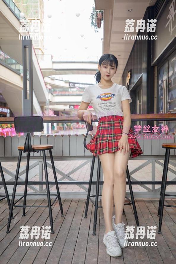 梦丝女神 - 不下载洛洛的图片，你就真的OUT了，快来抓住“梦幻学”的流行趋势！