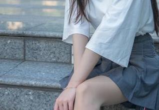 梦丝女神 - 白色空间+玥玥=美图丸的争霸：孰强孰弱一看便知！