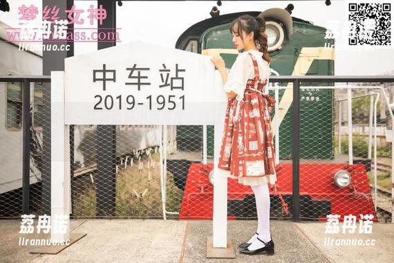 梦丝女神 - 花月舞跳出新高度，肉丝作品集上线！这次可不是做饭哦！