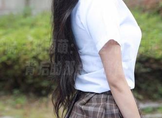 模范学院 - 张雨萌：无圣光的裸足，美图背后的那点小情愫。